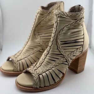 Freebird Booties Heel Bela braided laser cut brown leather Sz 9 Boho Western